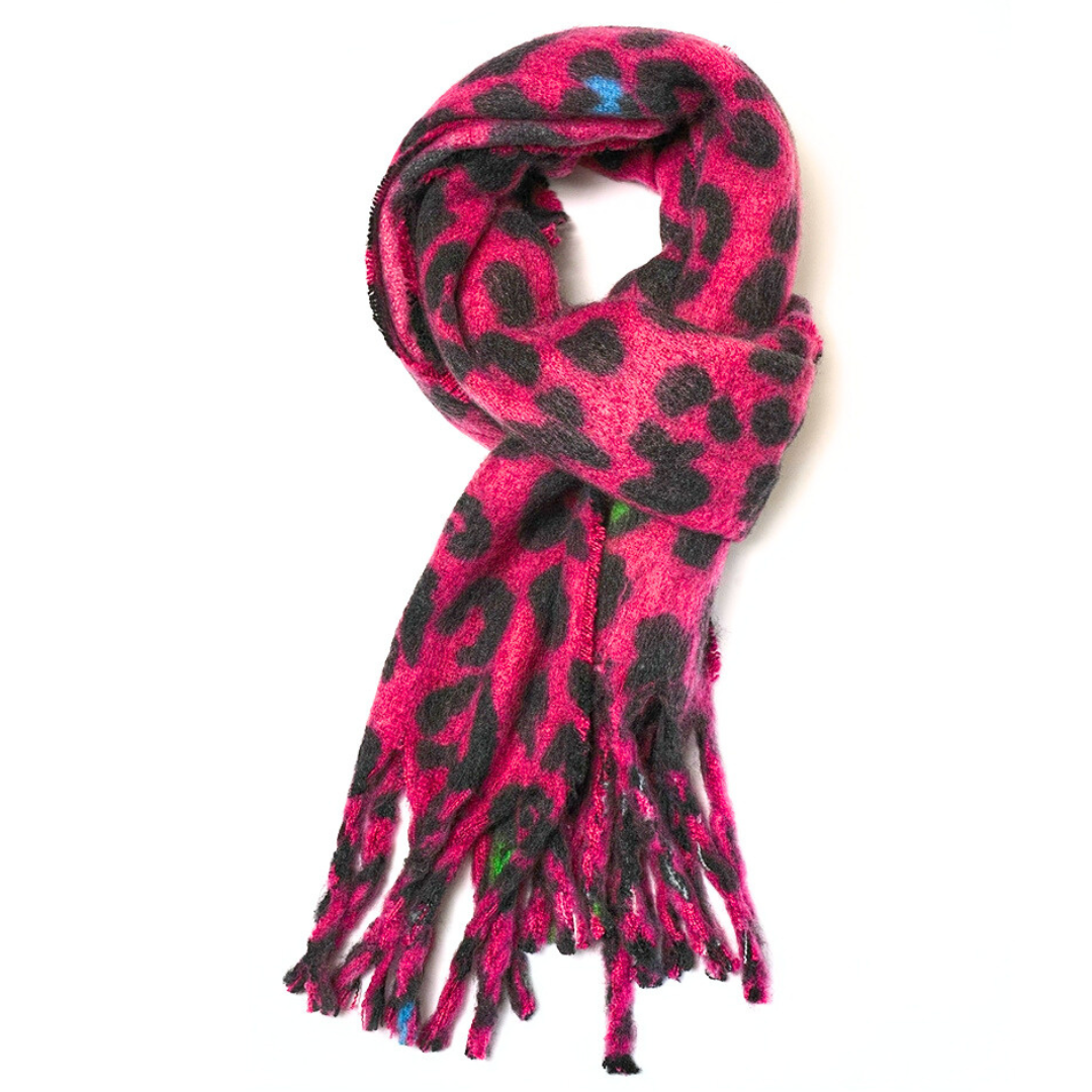 Sammy - Leopard Print Heart Scarf