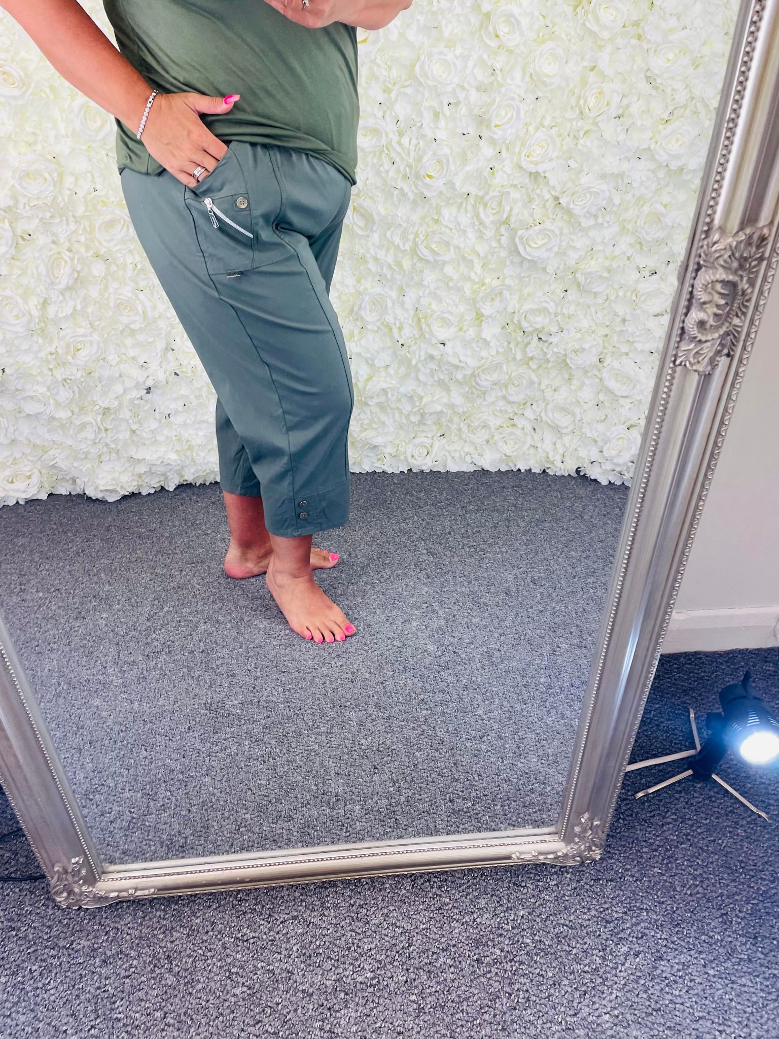 Cherry - 3/4 Trousers