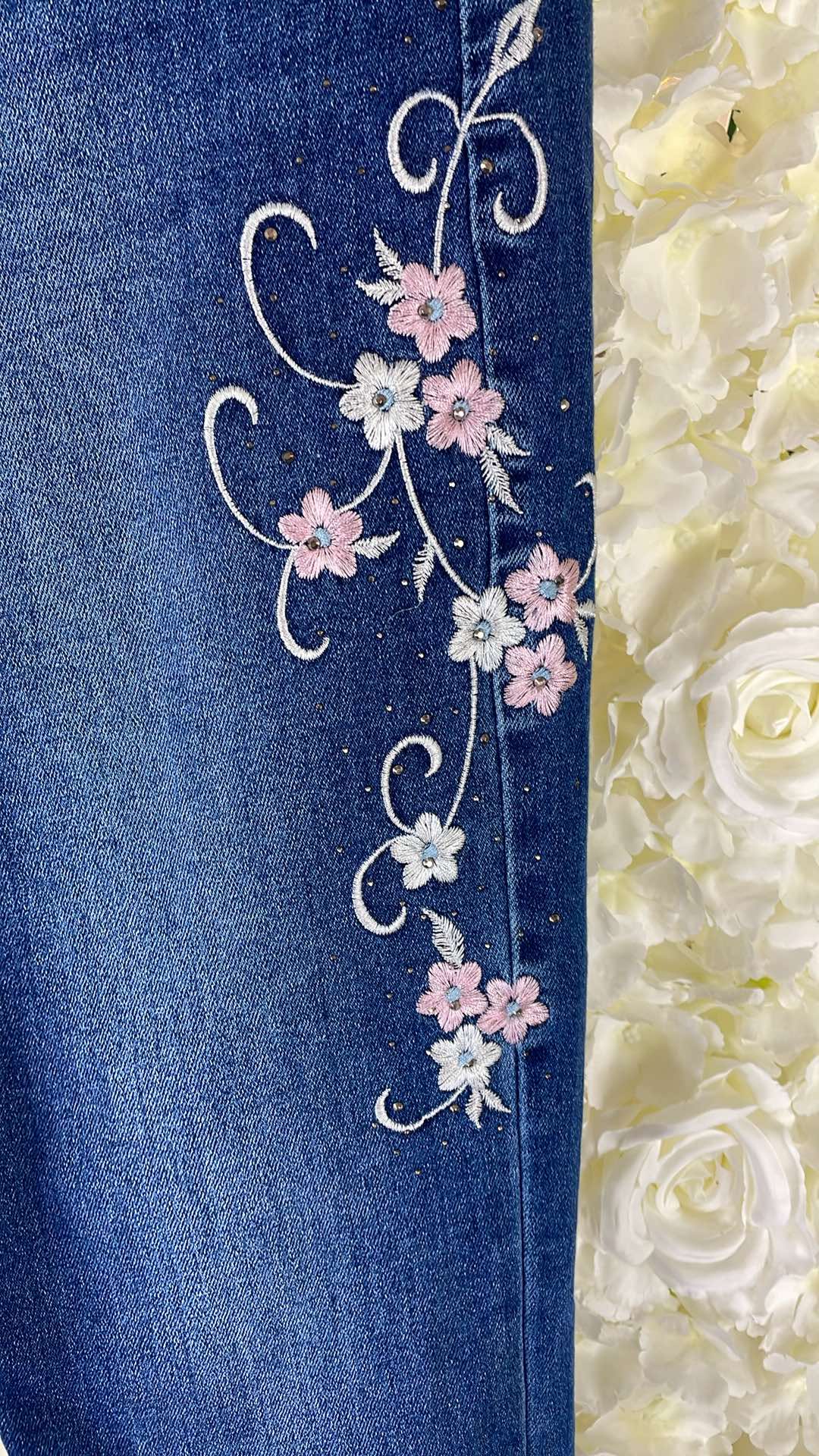 Finn -  Flower Jeans