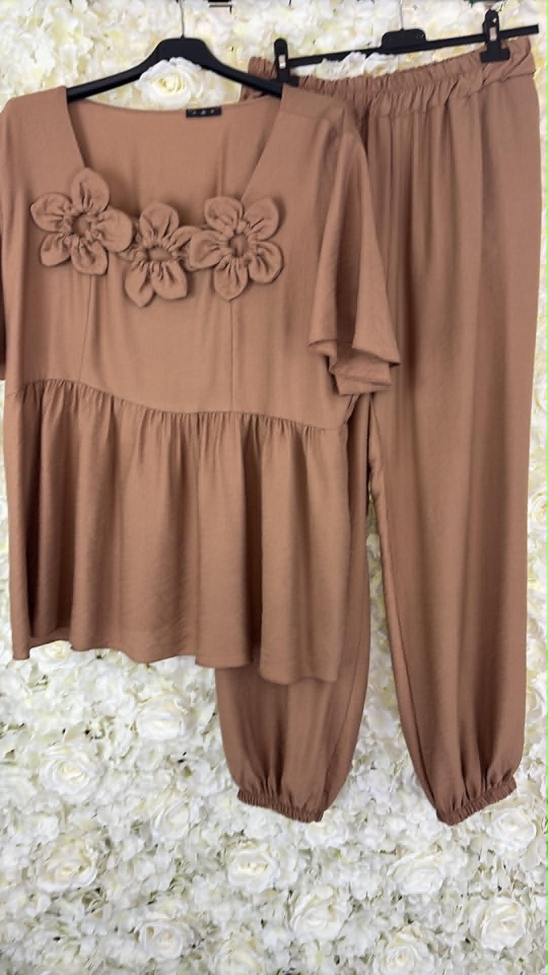 Candy - Flower Trouser suit 14 to 24