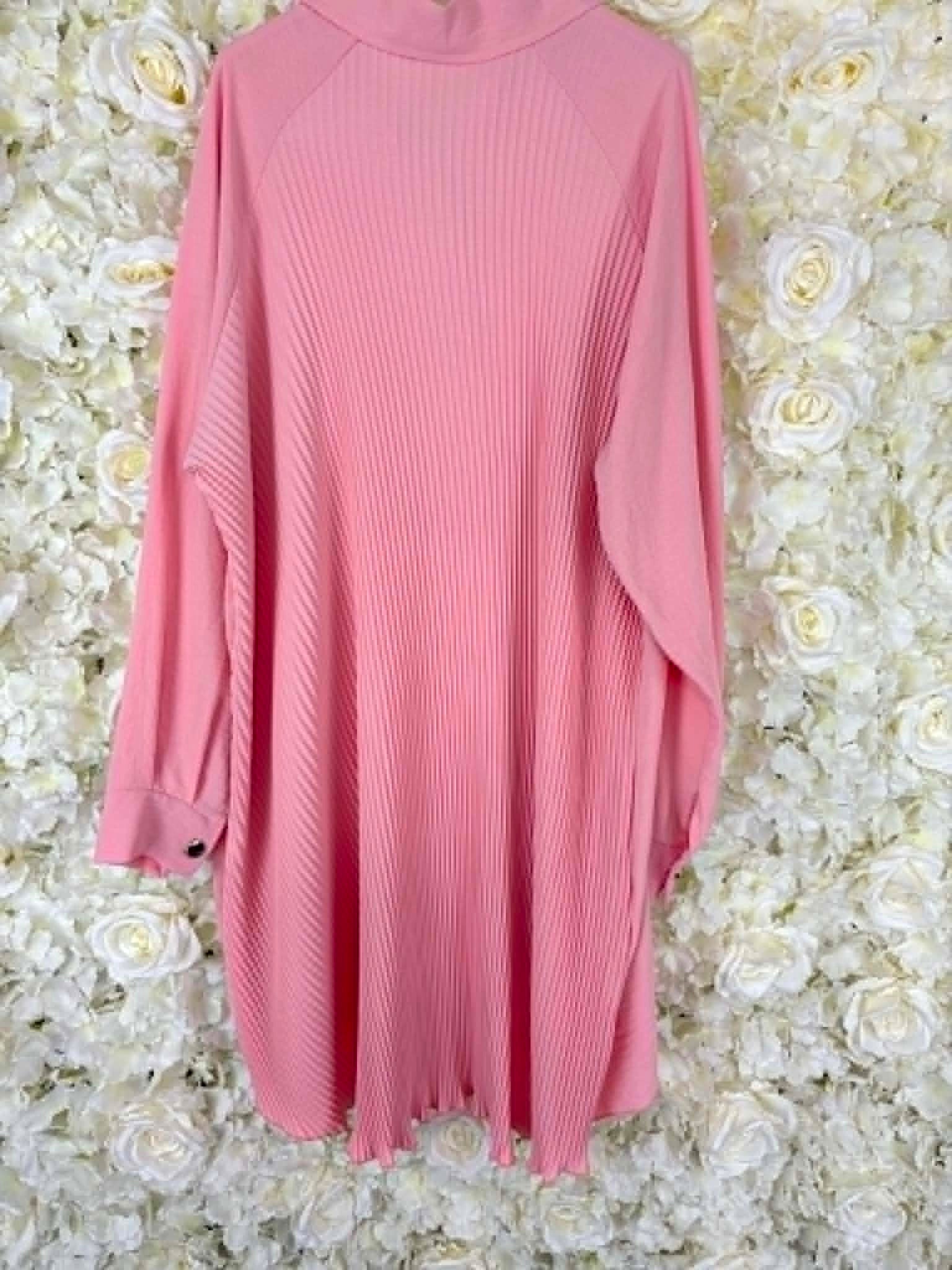 ASTRID - Pleated Back Blouse 16 to 24