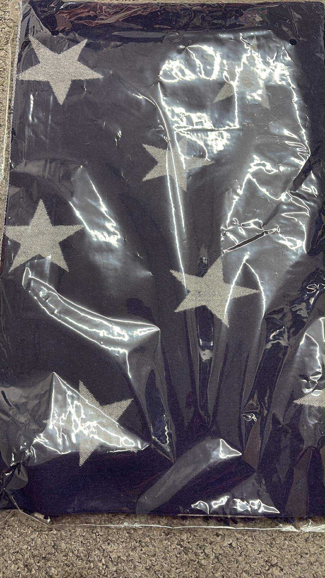 Yvette - Revisable star scarf