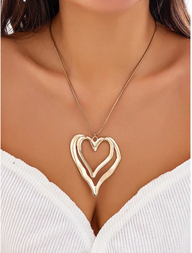 Hazel - Heart Necklace