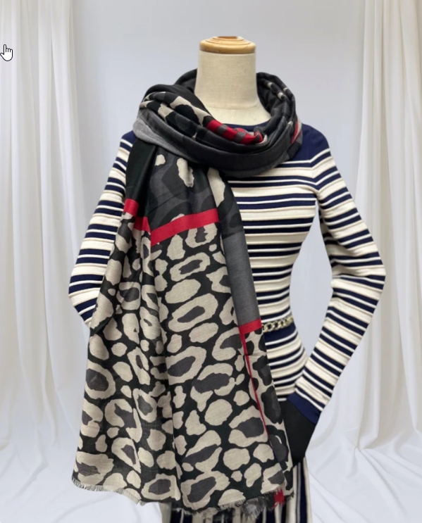 Helen - Leopard Print Scarf
