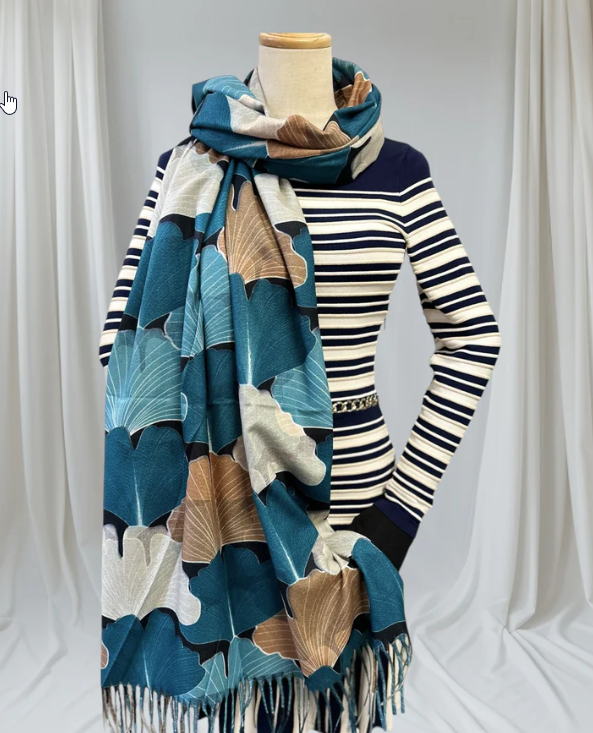 Sacsha - Leaf Print Scarf