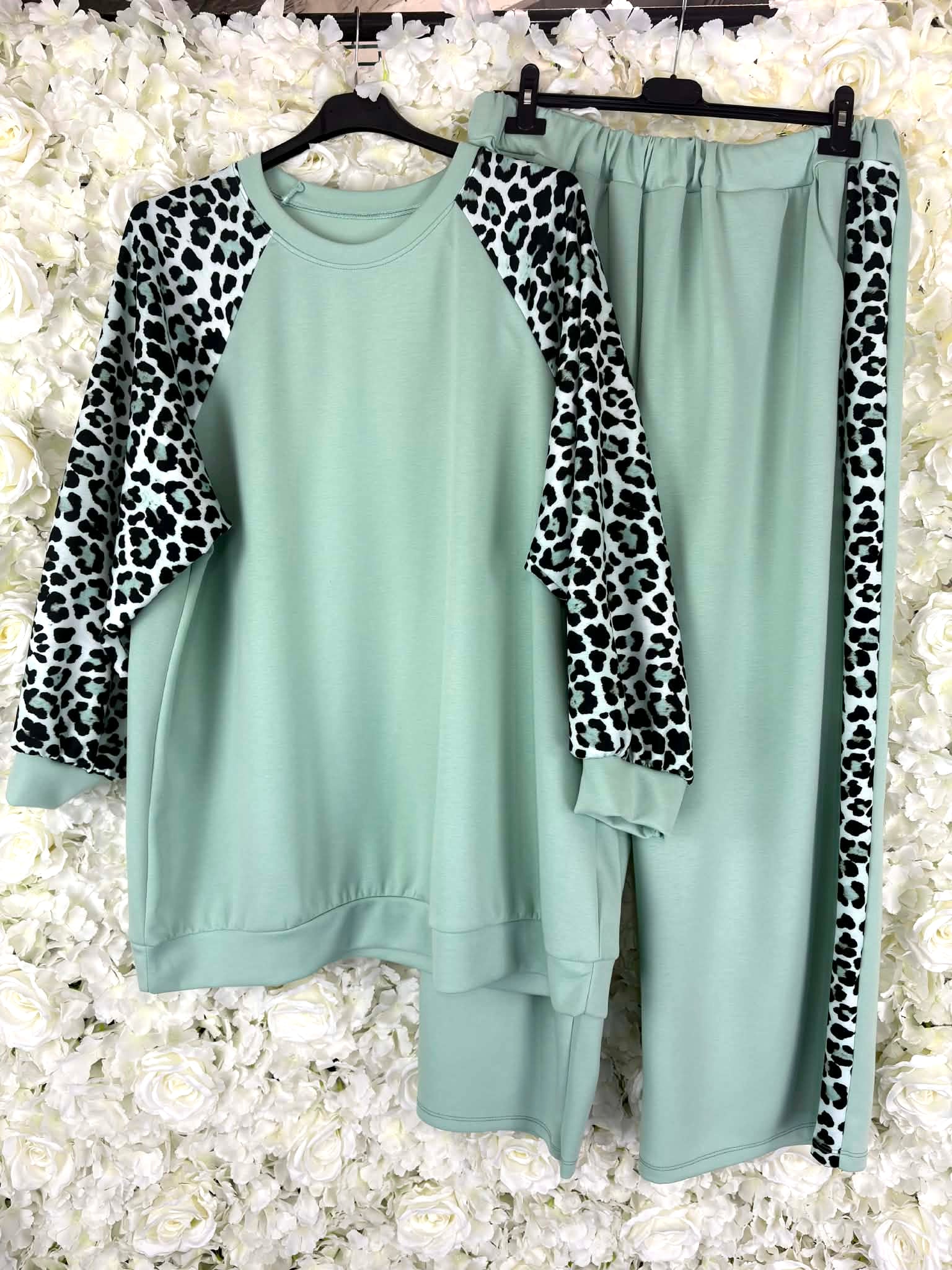 SUZIE - Leopard Print Stripe Loungesuit 18 to 24/26