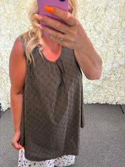 Kimberley - Pretty Vest 16 to 24