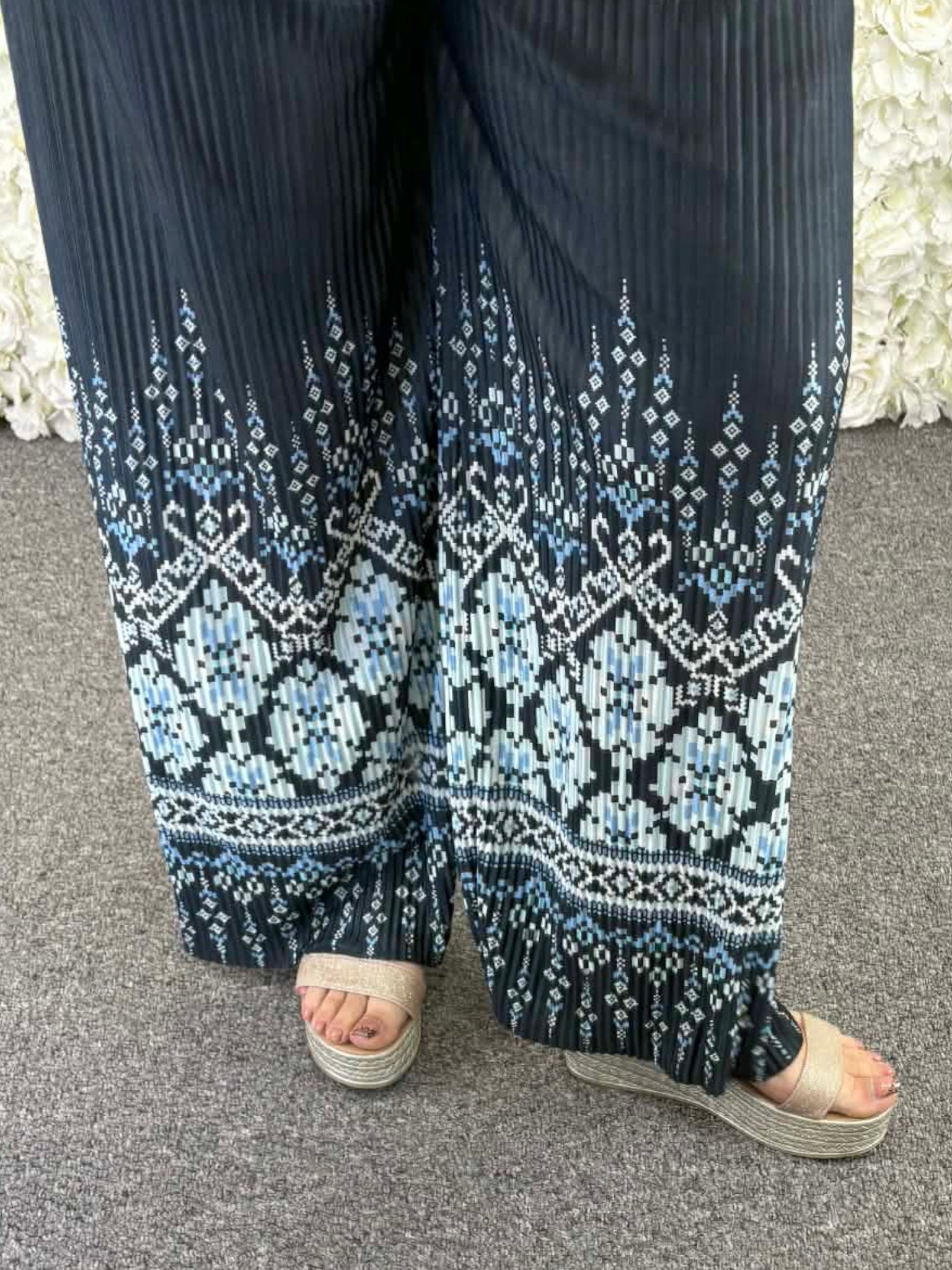 NAOMI - Patterned Pleated Trousers 14 to 22/24