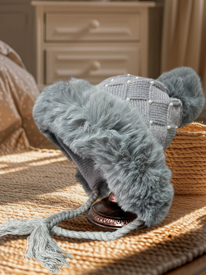 Hollie - Pom Pom Hat